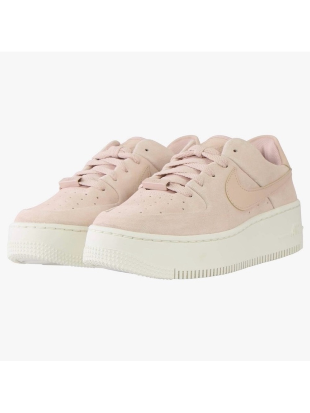 Nike Air Force 1 Sage Low size 8.5
Particle Beige (Women's)